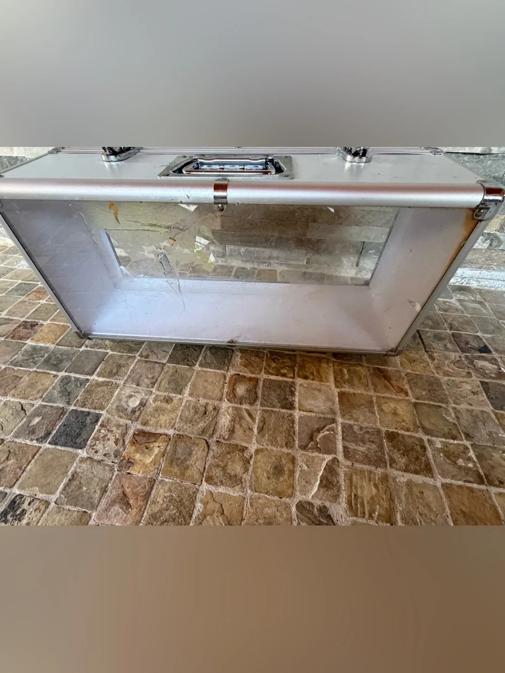 Patrón Metal display Case - Silver